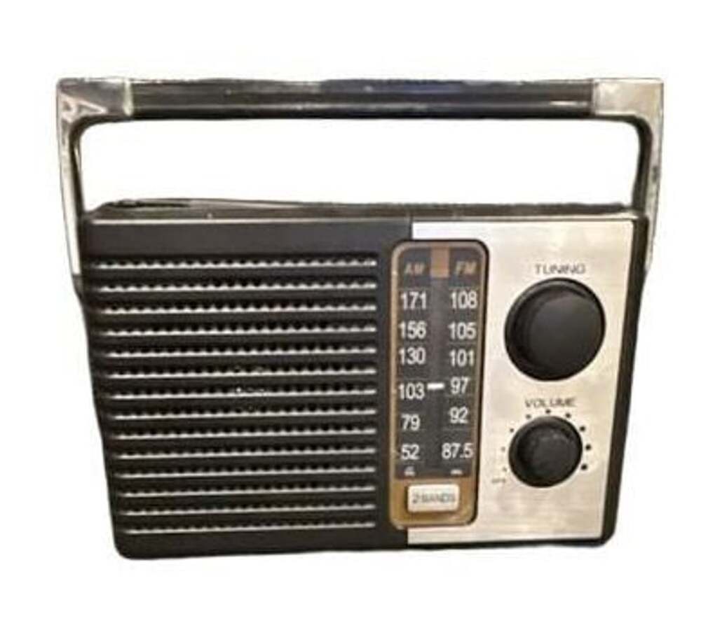 Yewrich AM FM Portable Transistor Radio Black Battery AC Powered